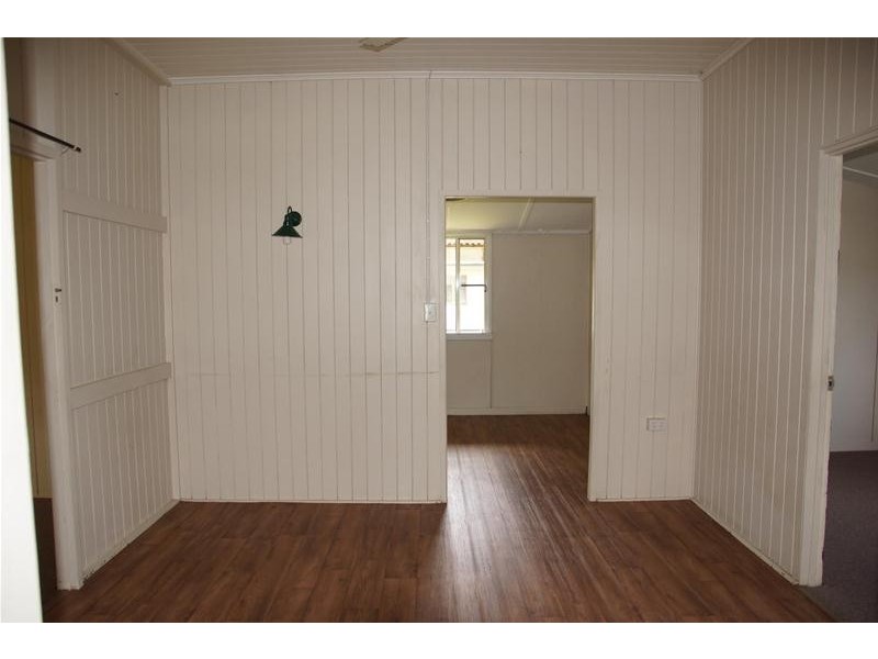 26 Leslie Street, Sarina QLD 4737