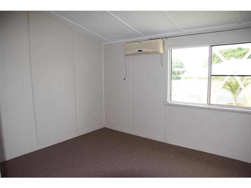 26 Leslie Street, Sarina QLD 4737