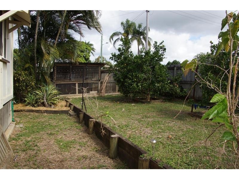 26 Leslie Street, Sarina QLD 4737