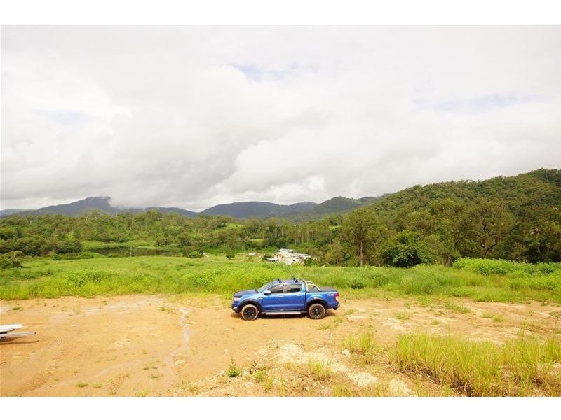 655 Middle Creek Road, Sarina QLD 4737