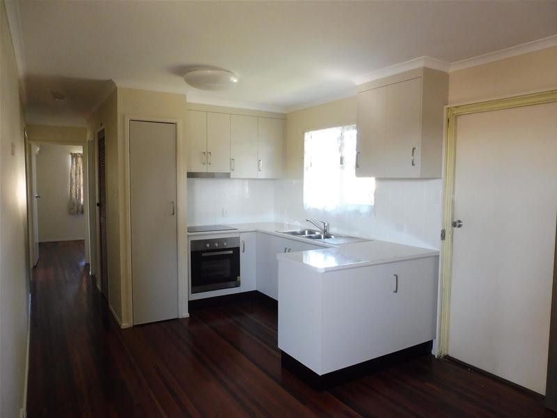 9 Les Cameron Avenue, Mount Pleasant QLD 4740