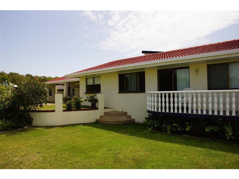 2 Hillside Drive, Grasstree Beach QLD 4740