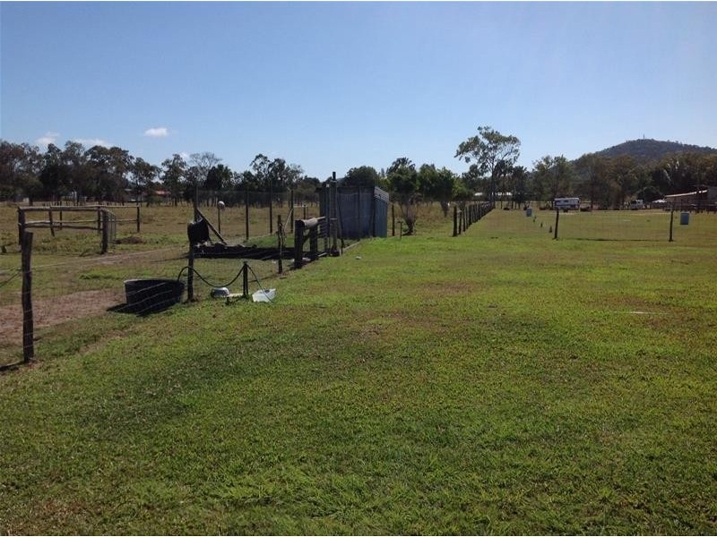 121 Brooks Road, Sarina QLD 4737