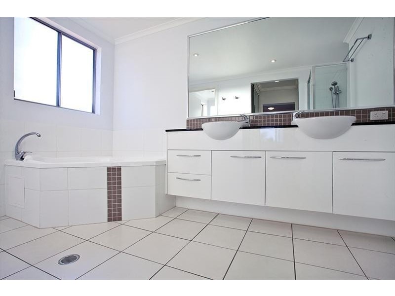 4/8 Breakwater Access Road, Mackay Harbour QLD 4740