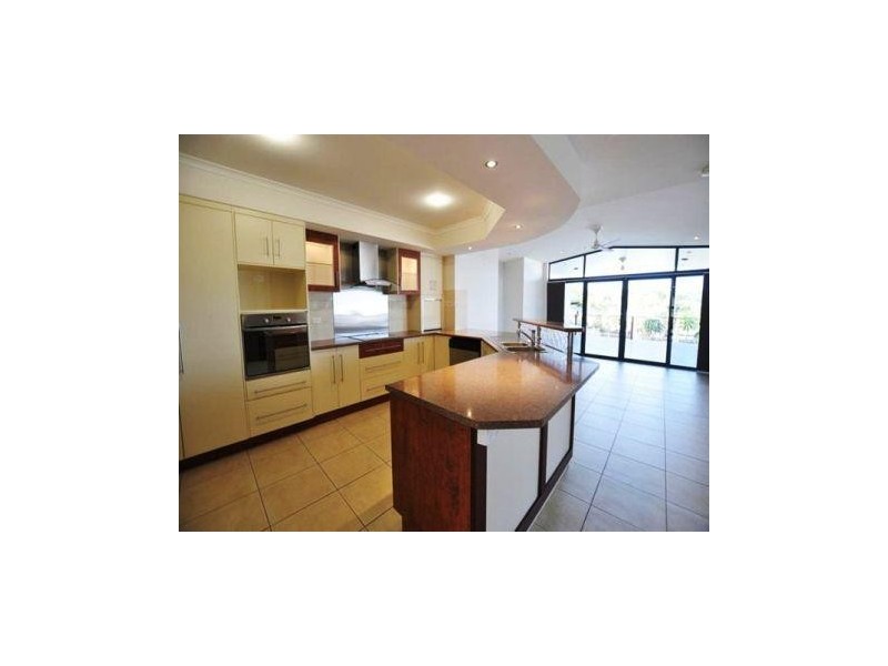 28 Sailaway Drive, Eimeo QLD 4740