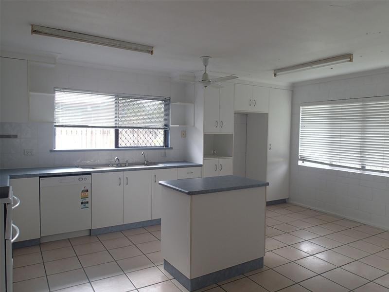 10 Michael Avenue, Sarina QLD 4737