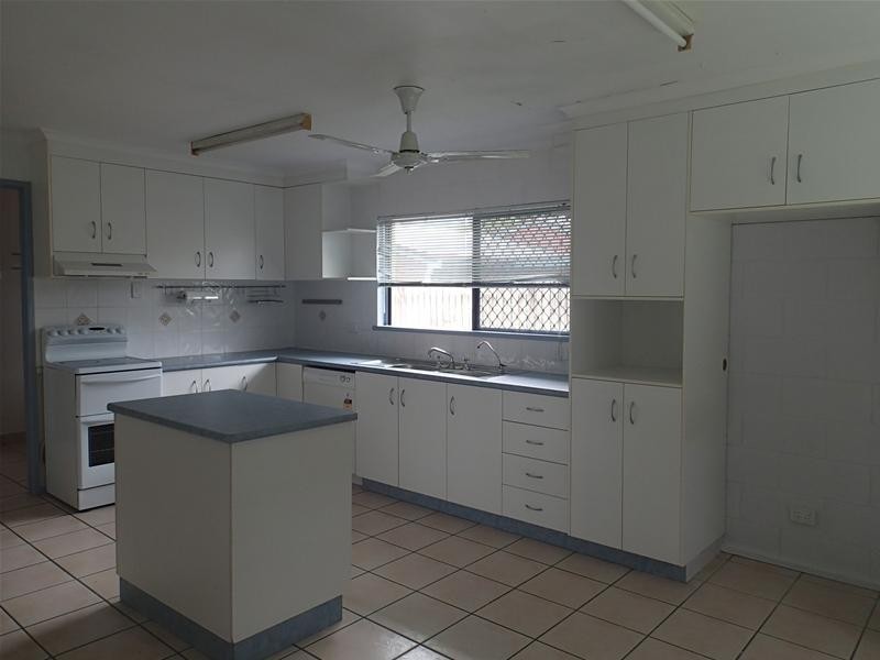 10 Michael Avenue, Sarina QLD 4737