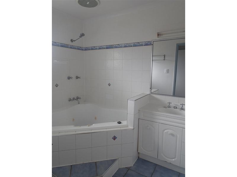 10 Michael Avenue, Sarina QLD 4737