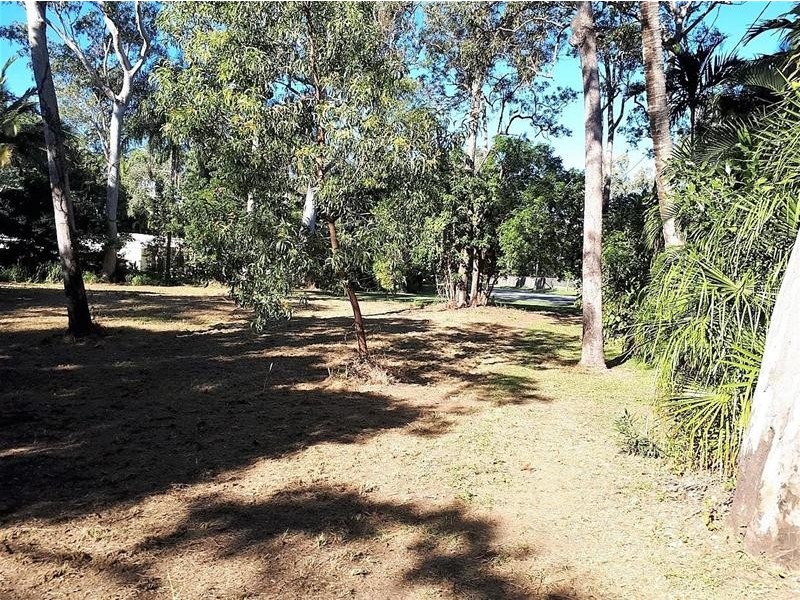 6 Theresa Court, Armstrong Beach QLD 4737