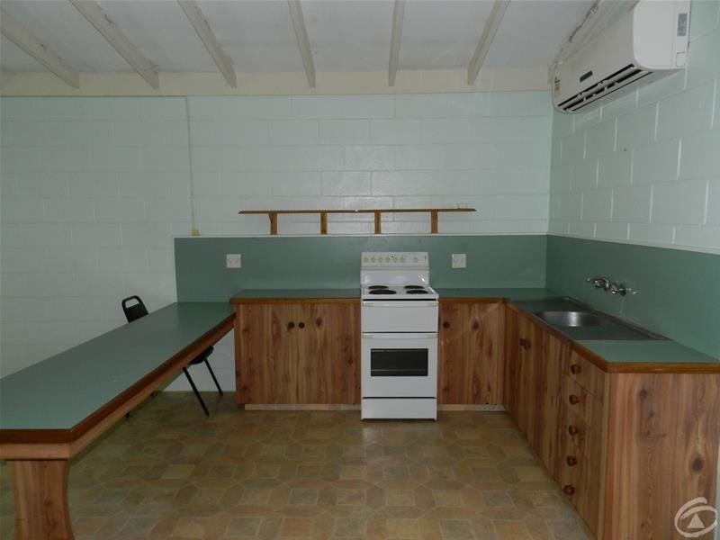 4/47 Owen Jenkins Drive, Sarina Beach QLD 4737