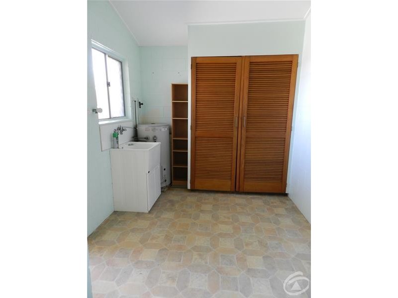 4/47 Owen Jenkins Drive, Sarina Beach QLD 4737