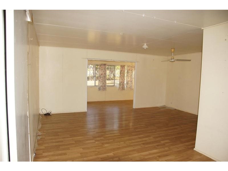 694 Sarina Beach Road, Sarina QLD 4737