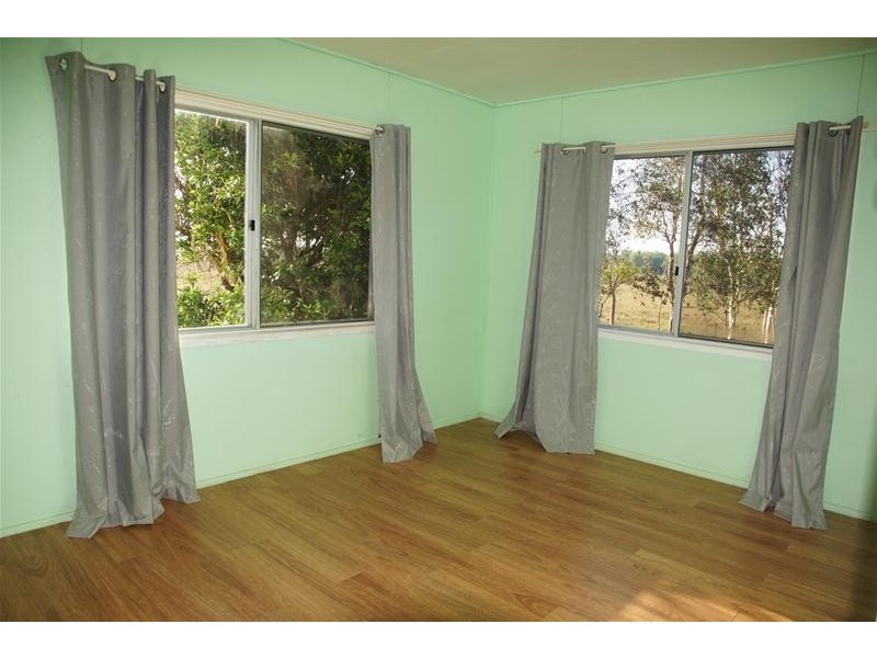 694 Sarina Beach Road, Sarina QLD 4737