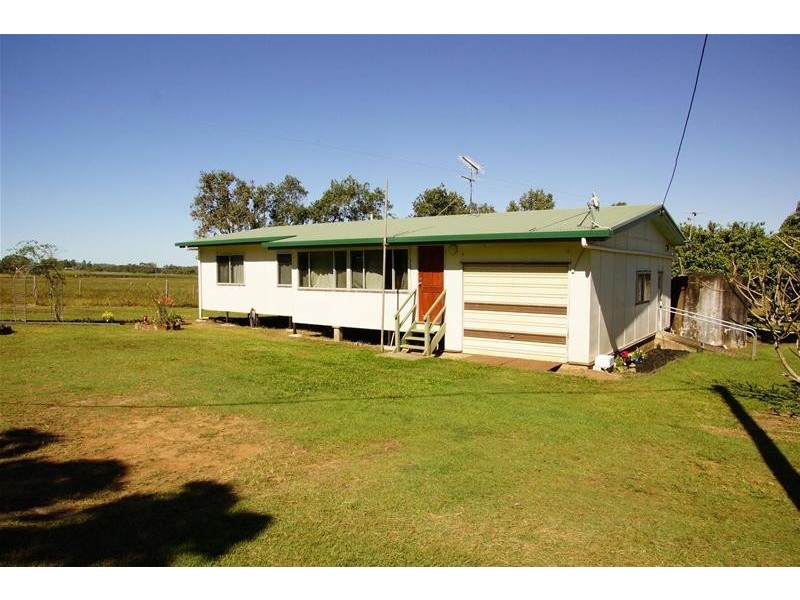 694 Sarina Beach Road, Sarina QLD 4737