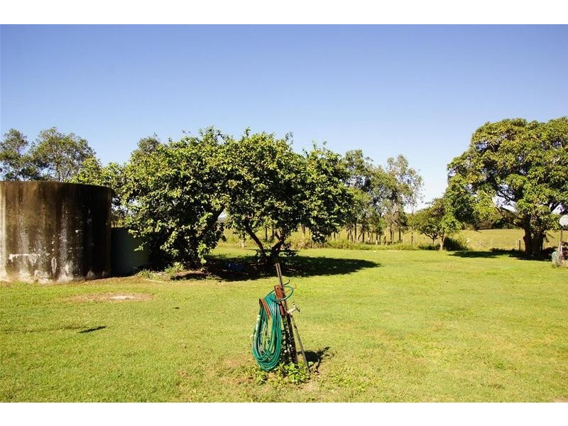 694 Sarina Beach Road, Sarina QLD 4737