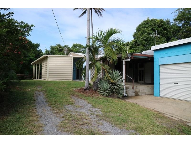 17 Coral Drive, Blacks Beach QLD 4740