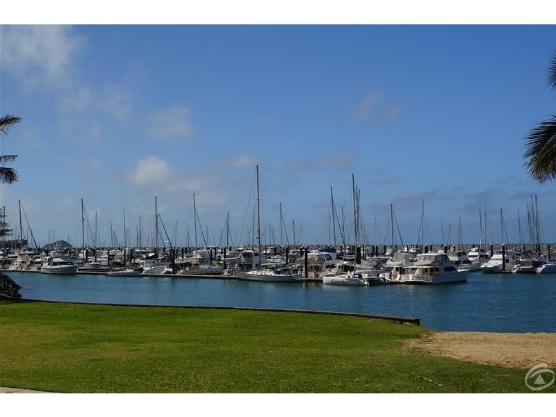 37/8 Breakwater Access Road, Mackay Harbour QLD 4740