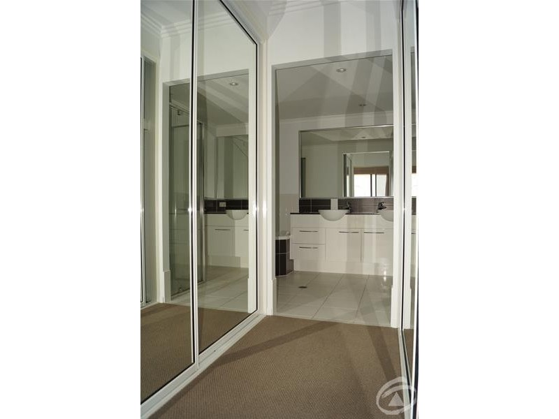 37/8 Breakwater Access Road, Mackay Harbour QLD 4740