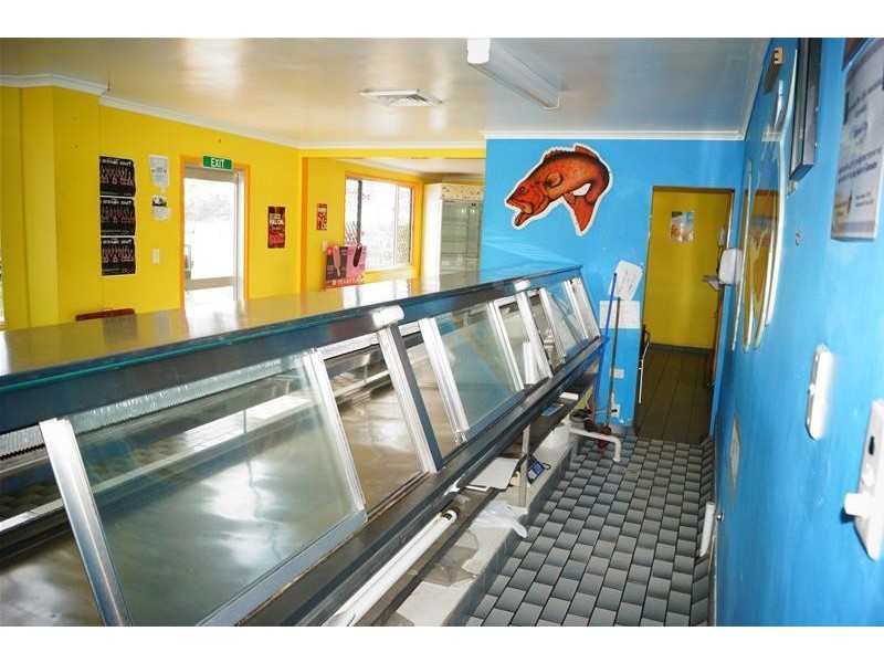 33 Zelma Street, Grasstree Beach QLD 4740