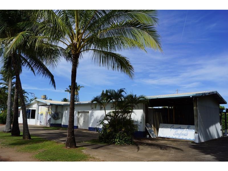 33 Zelma Street, Grasstree Beach QLD 4740