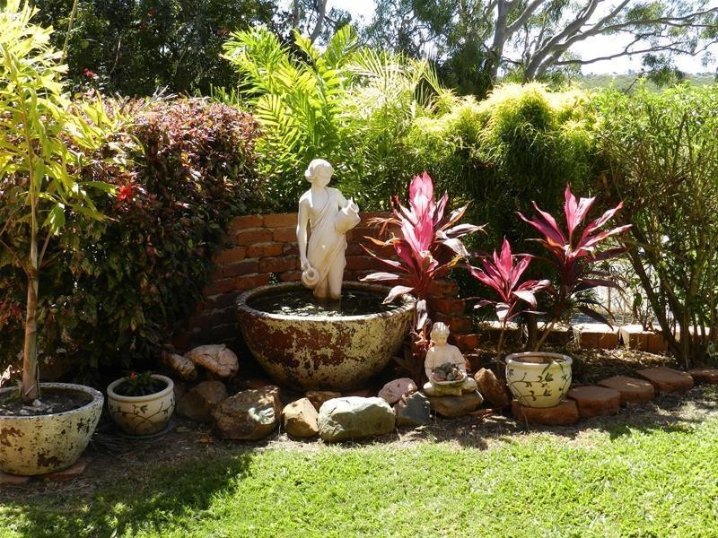 2 Antoney Lane, Sarina Beach QLD 4737