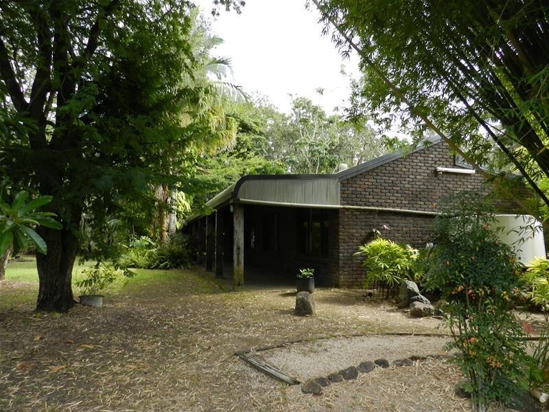 240 Middle Creek Road, Sarina QLD 4737
