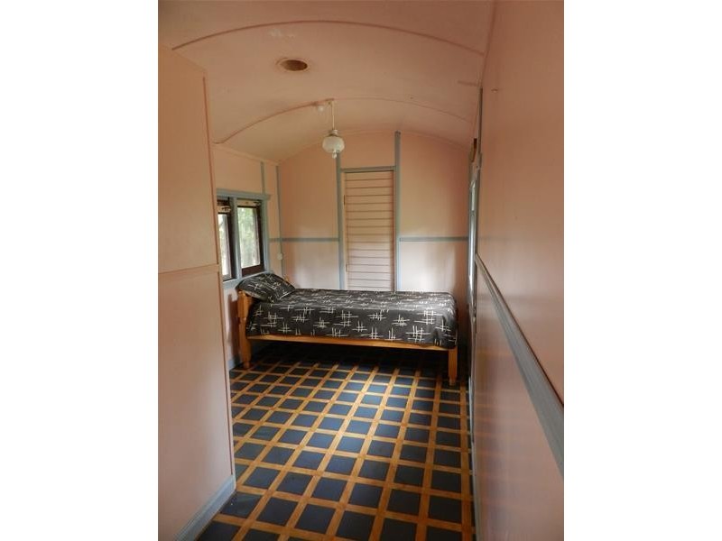 240 Middle Creek Road, Sarina QLD 4737