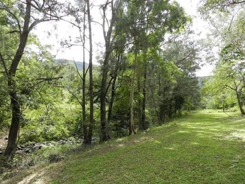 240 Middle Creek Road, Sarina QLD 4737