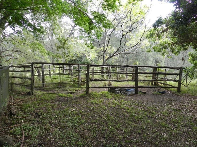 240 Middle Creek Road, Sarina QLD 4737