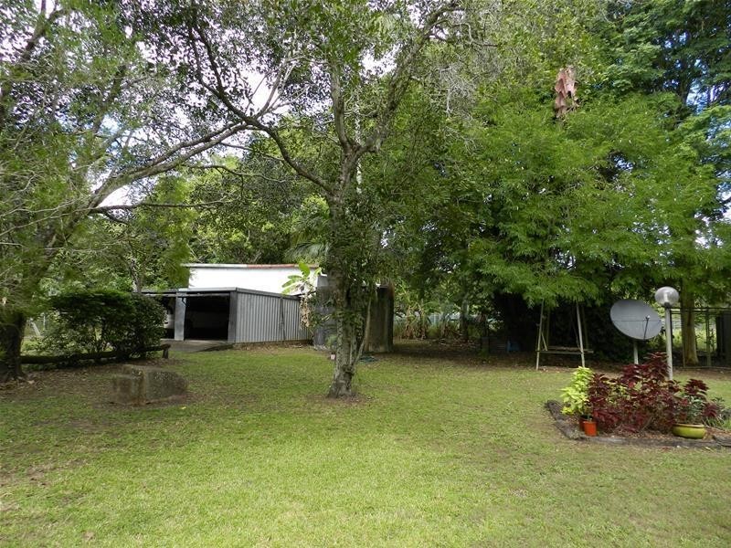 240 Middle Creek Road, Sarina QLD 4737