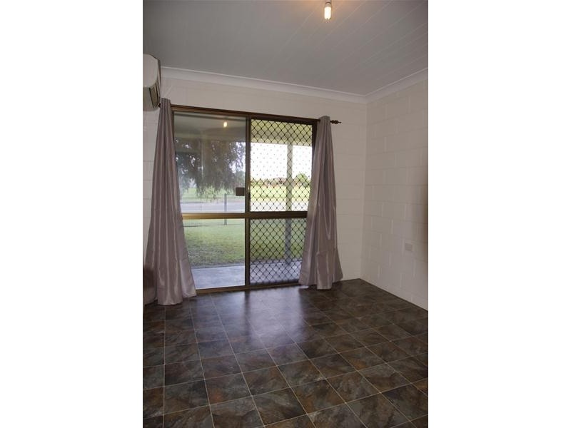 2 Fremont Avenue, Sarina QLD 4737