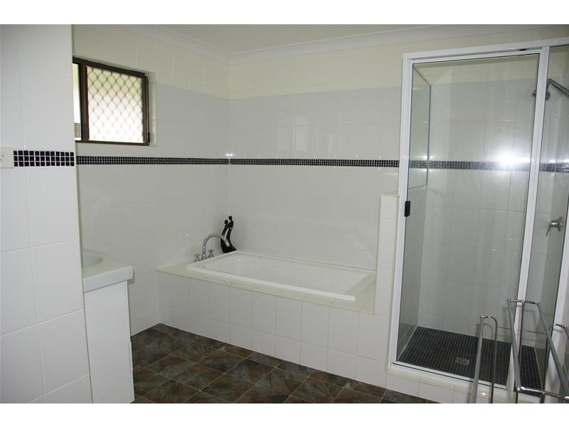 2 Fremont Avenue, Sarina QLD 4737