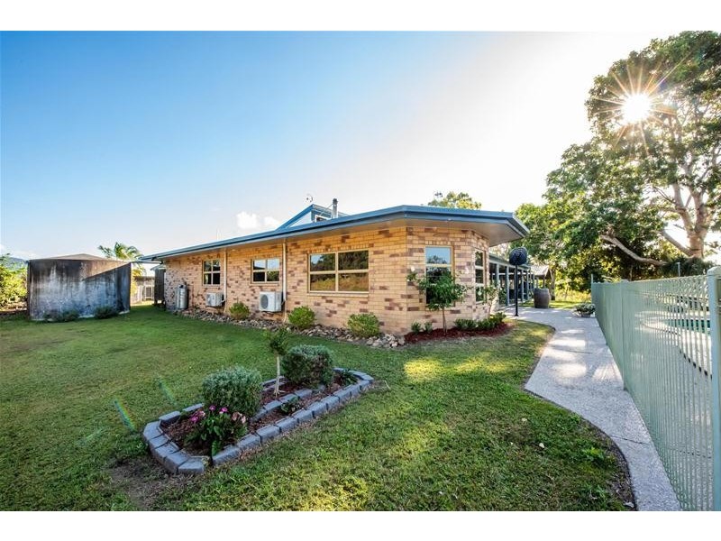 135 Bella Road, Sarina QLD 4737