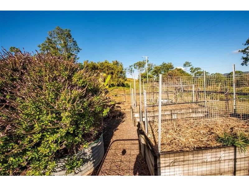 135 Bella Road, Sarina QLD 4737