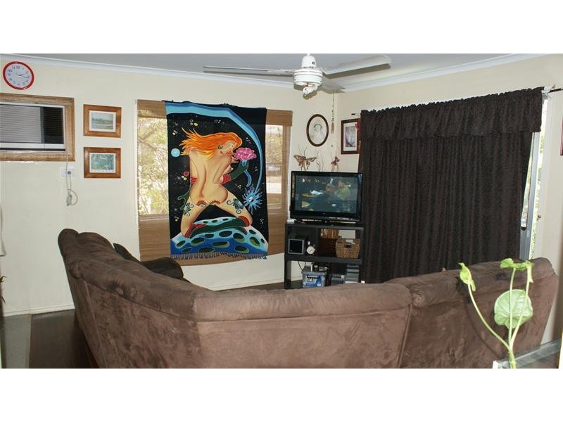 13 Kathleen Street, Sarina QLD 4737