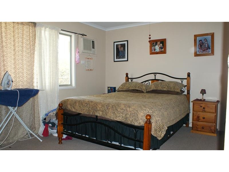 13 Kathleen Street, Sarina QLD 4737