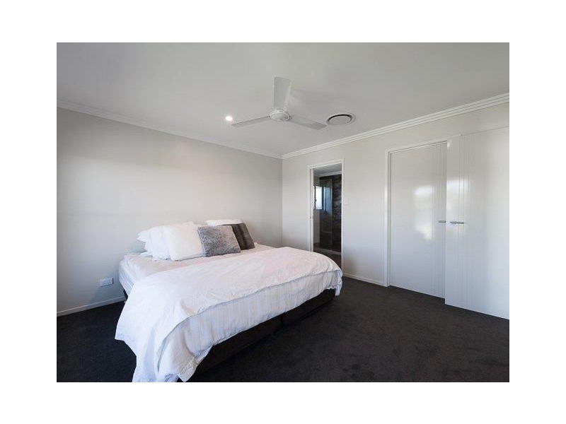 8 Oakview Street, Richmond QLD 4740