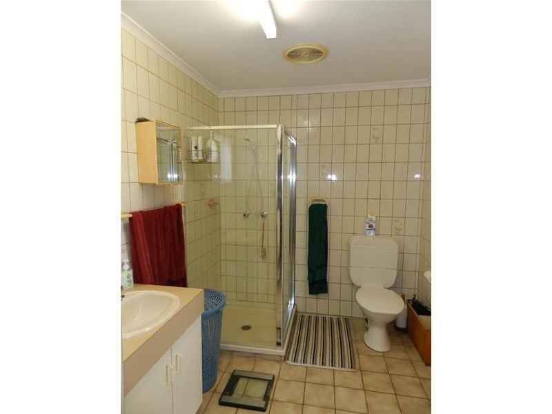 27 Grieshaber Drive, Sarina QLD 4737