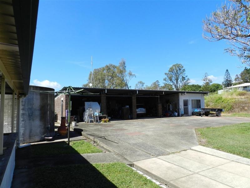 27 Grieshaber Drive, Sarina QLD 4737