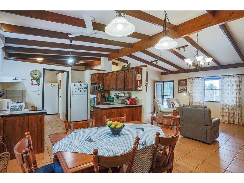 673 Middle Creek Road, Sarina QLD 4737