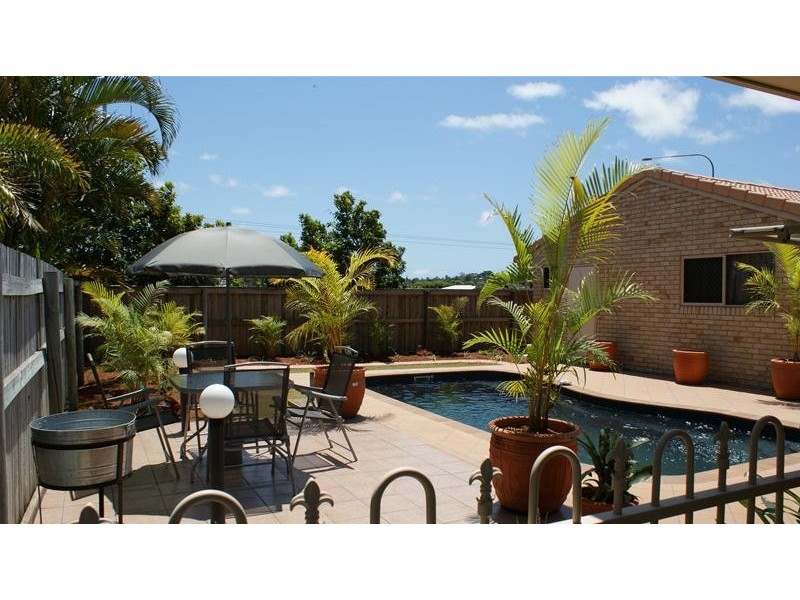 9 Victor Avenue, Glenella QLD 4740