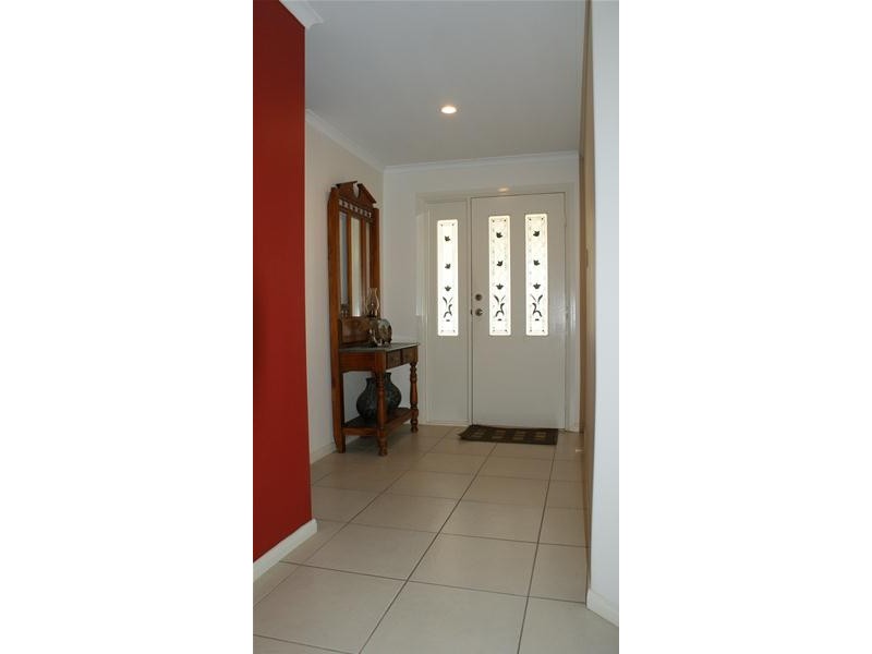 9 Victor Avenue, Glenella QLD 4740