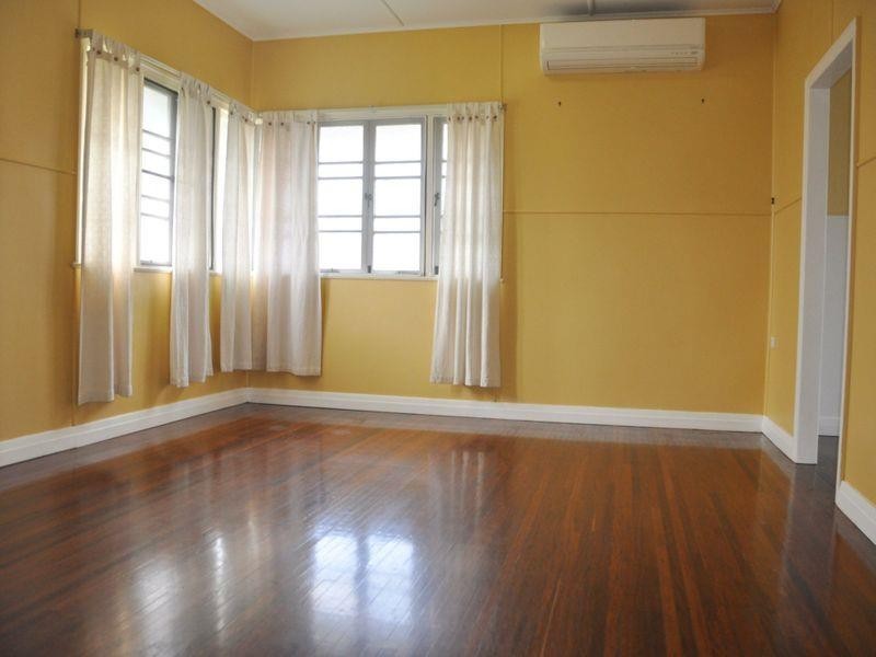 1 Dawson Street, Sarina QLD 4737