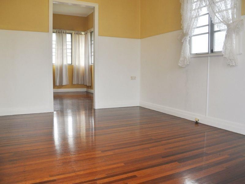 1 Dawson Street, Sarina QLD 4737