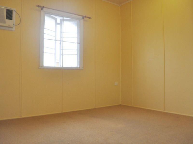 1 Dawson Street, Sarina QLD 4737