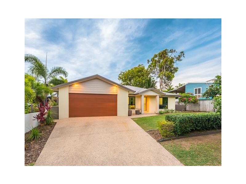 38 O’Brien Esplanade, Shoal Point QLD 4750