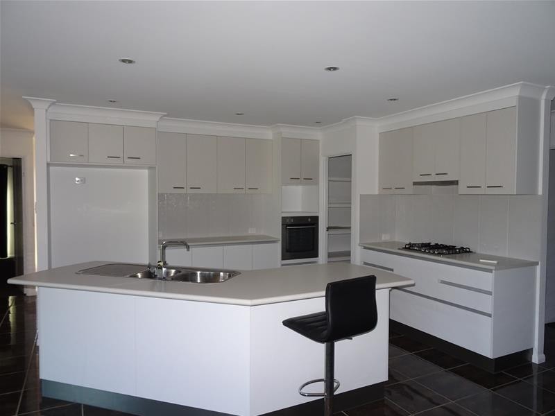 26 Moonlight Drive, Sarina QLD 4737