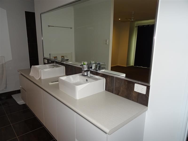 26 Moonlight Drive, Sarina QLD 4737