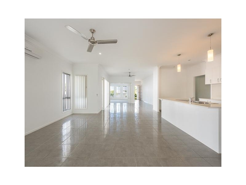 51 Village Circuit, Eimeo QLD 4740