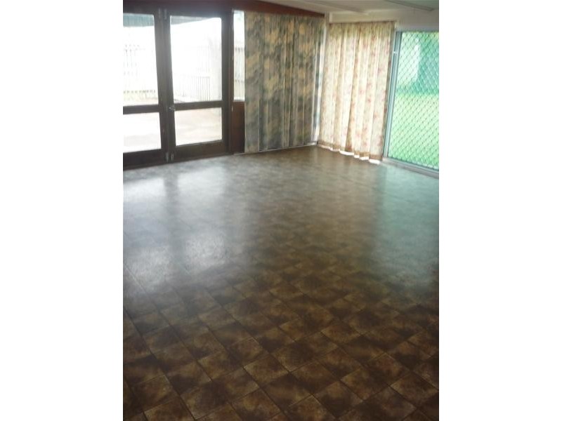 20 Ware Avenue, Sarina QLD 4737